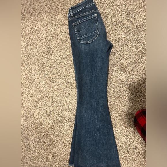 Ladies BKE slim flare. Low rise. Size 29X 29 1/2. Excellent condition. - Picture 2 of 4